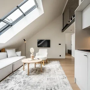 Apartmanhotel Honest Karlin